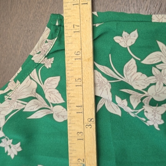 SIENNA SKY Women's S Green Floral Blouse New - Picture 5 of 7